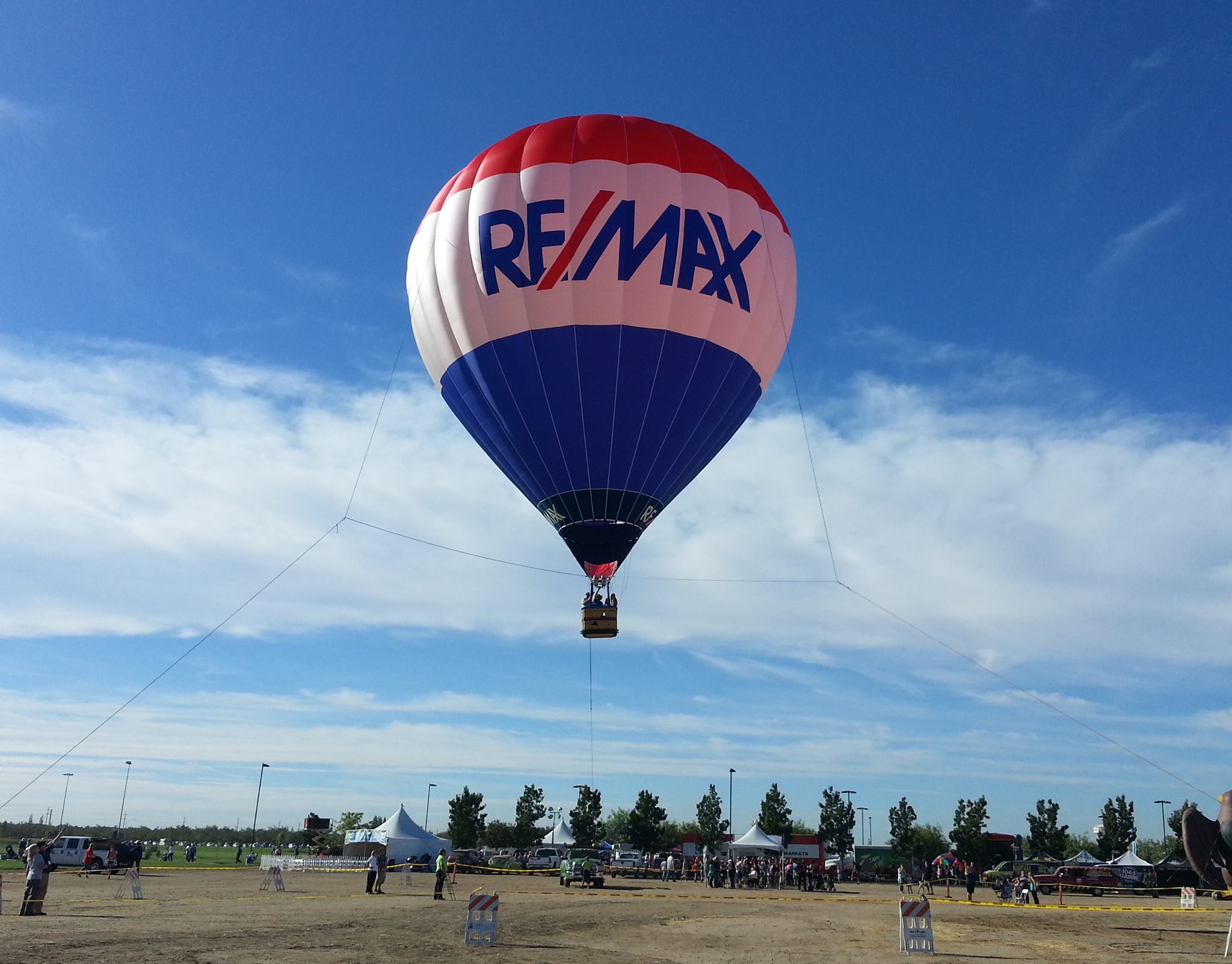 RE/MAX Balloon Tethered Rides
